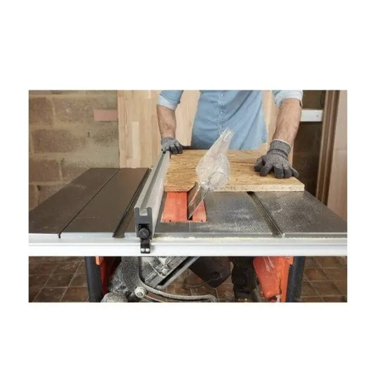 Sega da banco 1800W Black+Decker 3