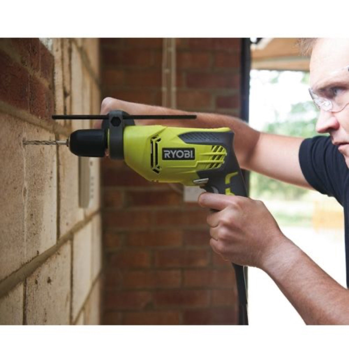 Trapano a Percussione Ryobi 800W con Valigetta 3