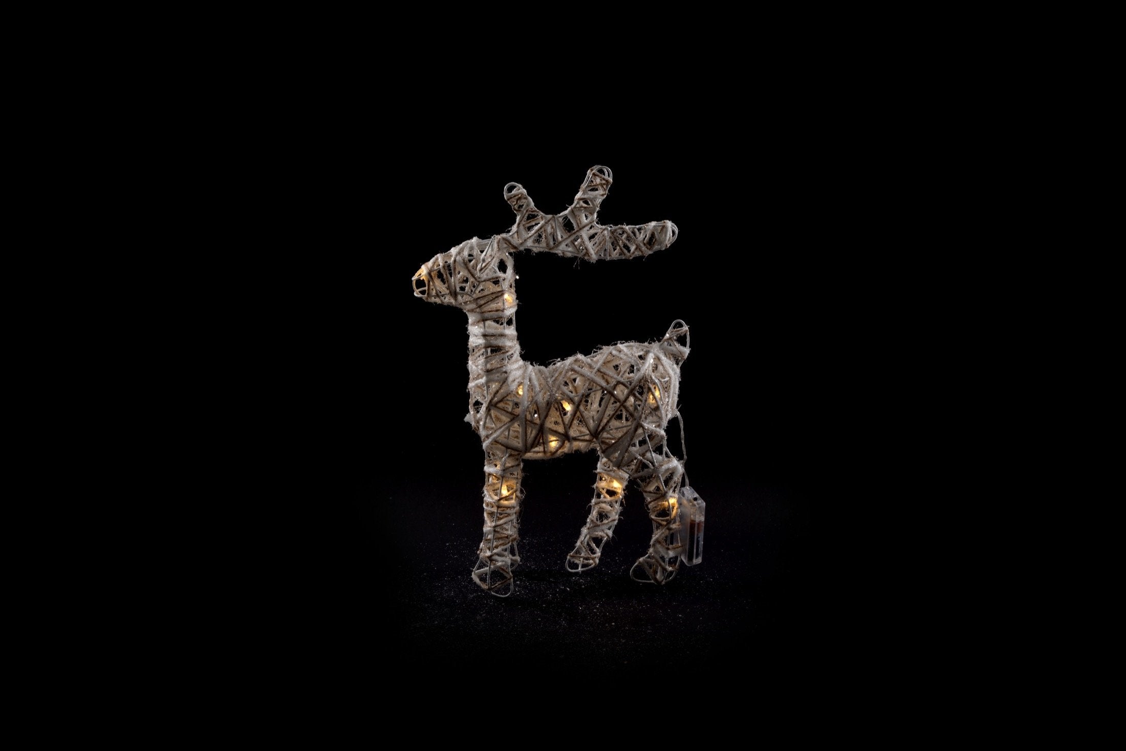 Renna in metallo con luci led 3