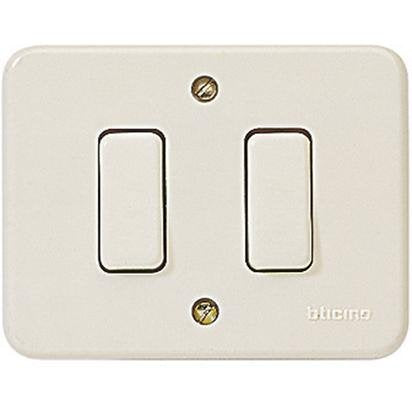 Domino - due deviatori unipolari 6A 250vac