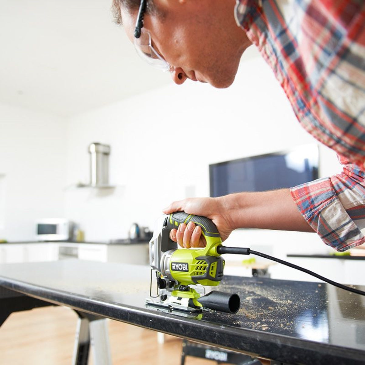 Seghetto Alternativo Ryobi 600W con Valigetta 4