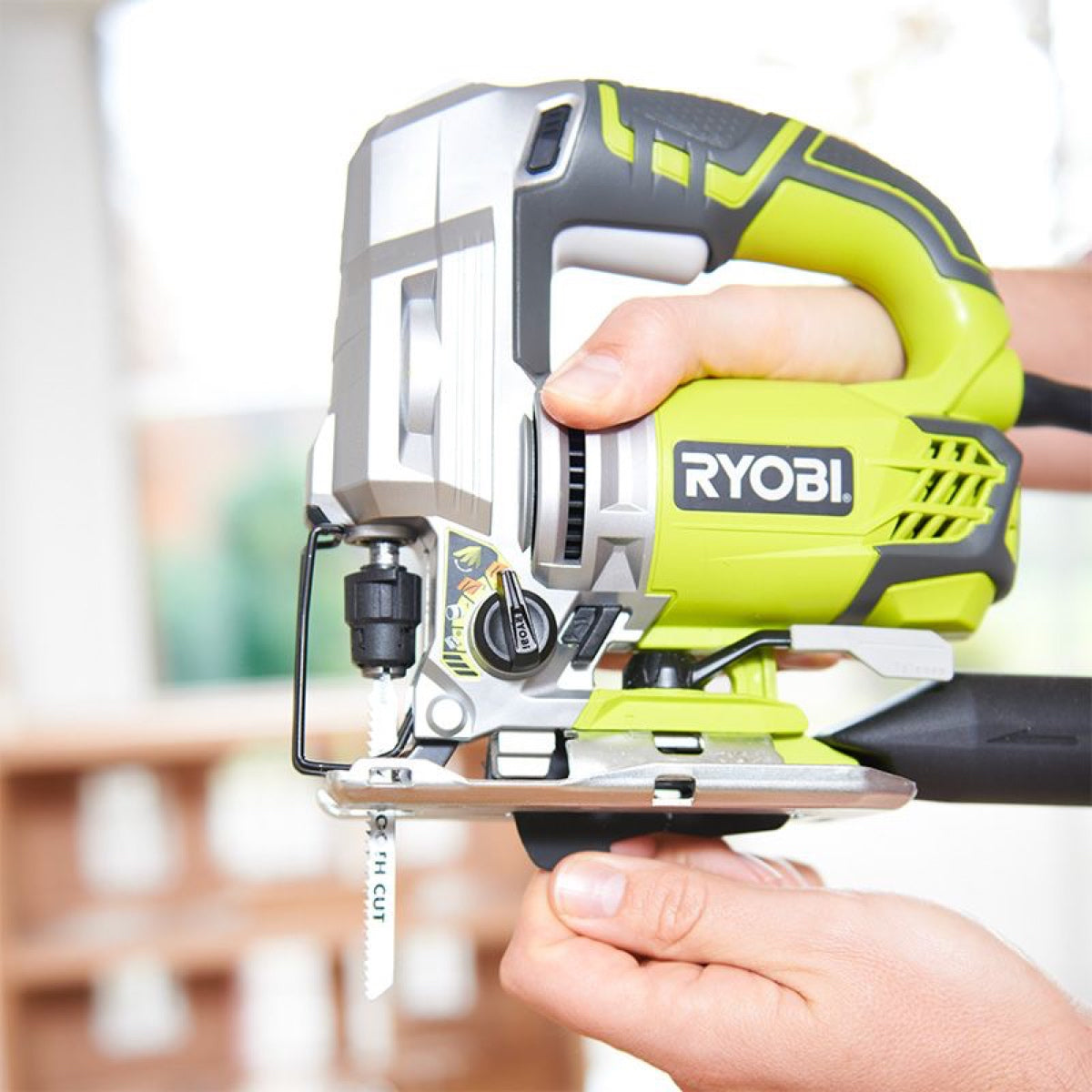 Seghetto Alternativo Ryobi 600W con Valigetta