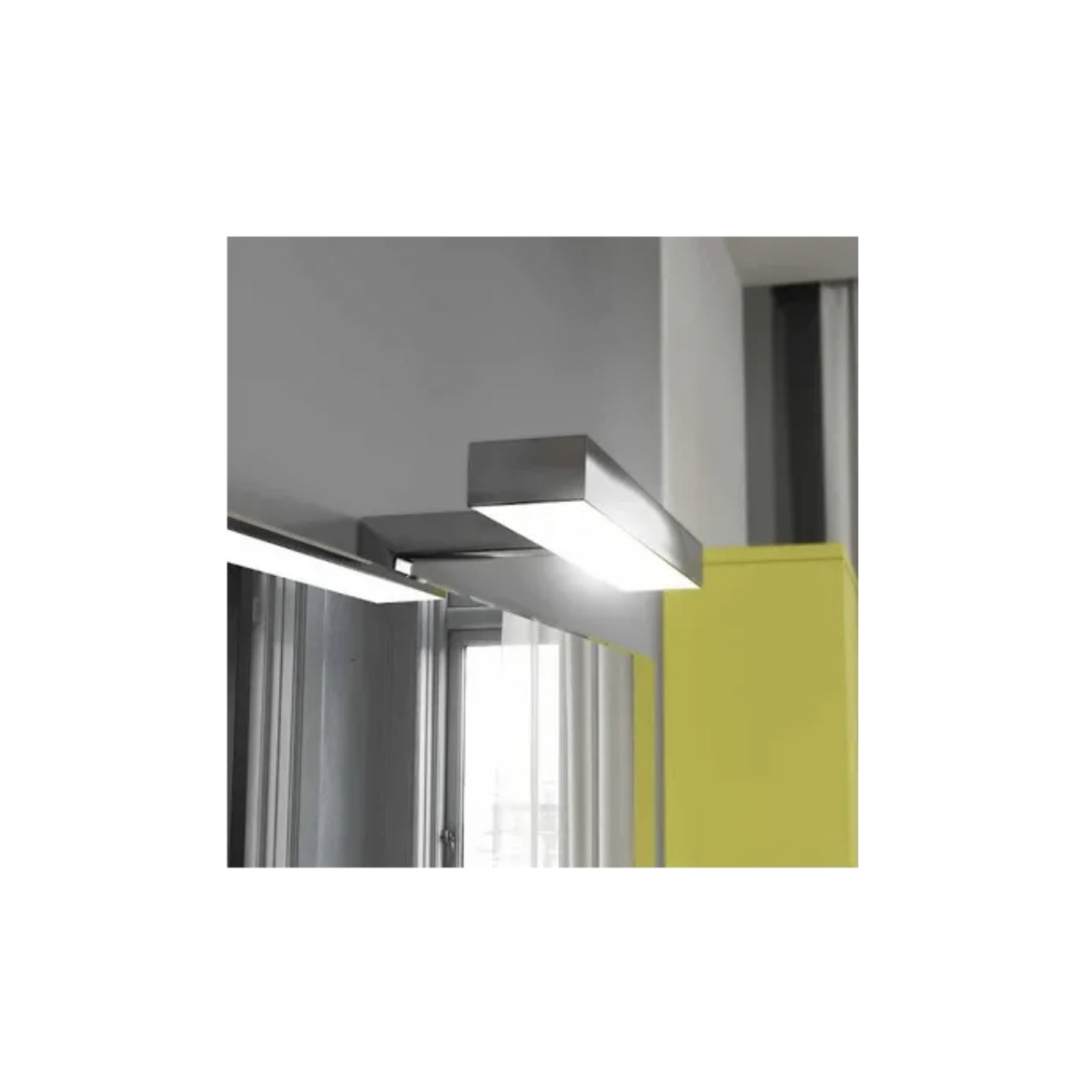 Luce Saturn universale con illuminazione a LED